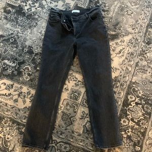 Like new Abercrombie and Fitch jeans. 90’s slim straight ultra high rise. 10S.